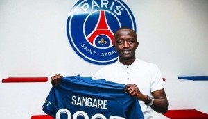 记者：曼城想免签巴黎18岁前锋桑加雷，多支德国球队也对他感兴趣